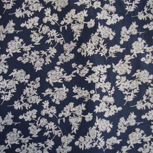 Baumwollstoff mit Blumen in dunkelblau