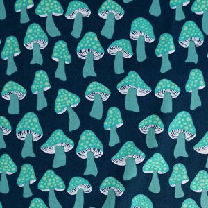 Baumwollstoff mit Pilz aus der Firefly Kollektion von Moda Fabrics