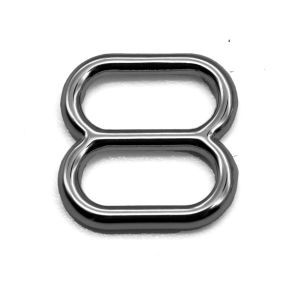 Nahaufnahme eines einzelnen alteisen 8er-Schiebers aus Metall. Der BH-Versteller hat einen Durchlass von 9mm und eine glatte Pulverbeschichtung.