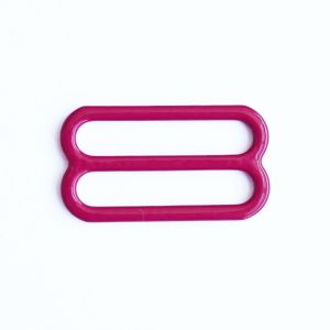 Nahaufnahme eines fuchsia XX 8er-Schiebers aus Metall. Der BH-Versteller hat einen Durchlass von 8 mm und eine glatte Pulverbeschichtung.