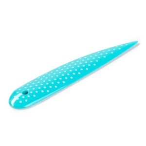 Ecken- und Kantenformer von Prym in einer hellen Aquamarine Farbe mit weissen Pünktchen für diverse Schneiderarbeiten.