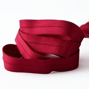 16mm breiter Falzgummi / elastisches Einfassband in rubinrot, leicht glänzend für Unterwäsche oder hautenge Bekleidung.