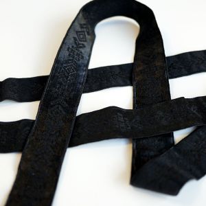 Weiches Unterwäschegummiband in schwarz mit Gothic-Musterung - 25mm breit in 3m-Budgetpackung