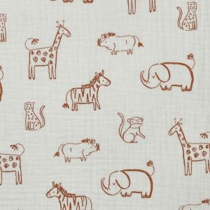 Musselin Stoff Safari-Tiere Ecru und Rehbraun: Detailansicht der Double Gauze Webware mit Giraffen, Elefanten und Zebras f&uuml;r Babyartikel.