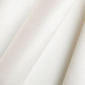 Edler, schwerer Satinstoff für Brautkleid in ecru