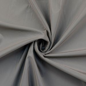 Reflektierender Softshell Stoff in silber, wasserdicht und winddicht für Jacken, Taschen, Outdoor-Decken