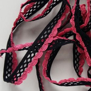 Spitzengummi in schwarz-pink - 17mm breit