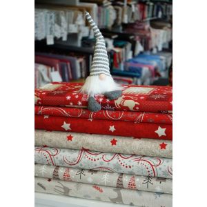 Stoffe-für-Weihnachten-in-rot-und-ecru