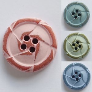 Shabby Chic Knöpfe in 2 Grössen und 4 Farben!