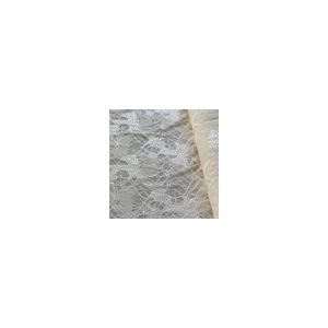 Spitze in ivory (helles ecru)